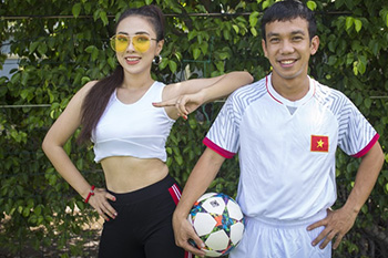 Hòa vào không khí World Cup 2018, Miko Lan Trinh tung MV Oh Yeah nóng bỏng mắt