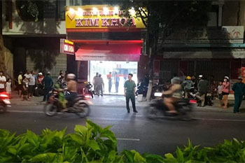 Khánh Hòa: Đôi nam nữ nổ súng cướp tiệm vàng ở TP.Cam Ranh